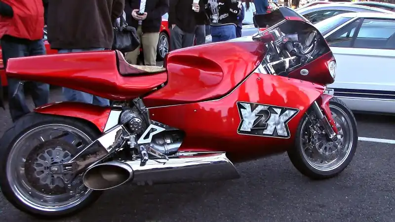 MTT Y2K Turbine Superbike